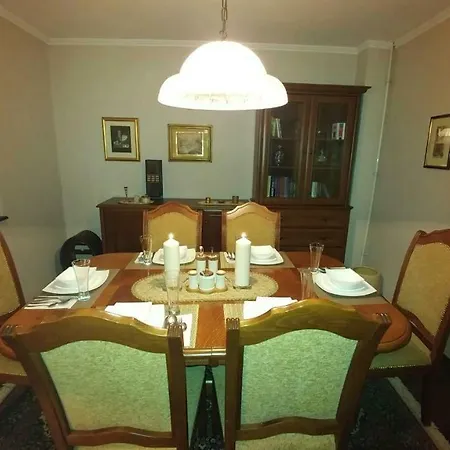Good Holiday Apartman *