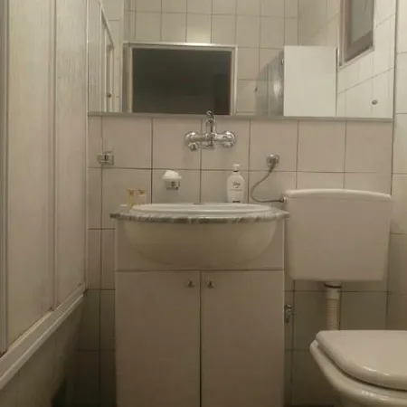 Good Holiday Apartman